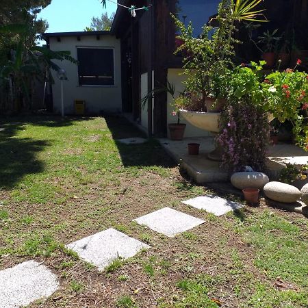 Brezza Di Mare Appartamento In Villa Con Giardino E Spiaggia ,Casa Vacanze Al Mare Quartu SantʼElena Kültér fotó